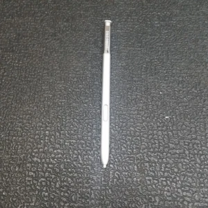 Samsung S Pen for the Samsung Galaxy Note8 In Silver Tone - Picture 1 of 7