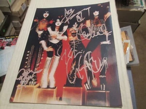 Rock Group  Kiss    Replica 8 x 10 Autographed  Photo - Picture 1 of 2