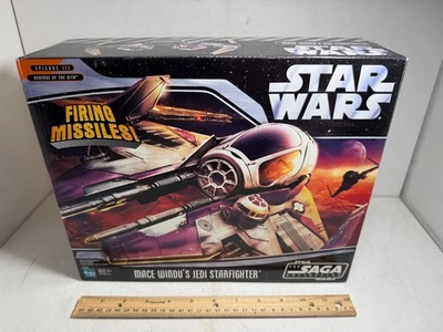 TOTALMENTE NUEVO Star Wars Saga Colección Mace Windu's Jedi Starfighter Foto 1 de 4