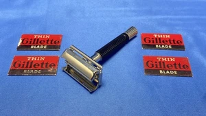 Rasoio vintage 1976 Gillette manico nero super velocità con 4 e lame - pulito e usato in ottime condizioni - Foto 1 di 9