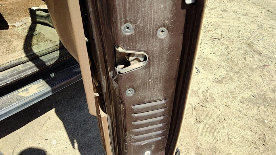 Ford F150 1988 pasajero puerta delantera derecha pestillo con varillas/cables OEM Foto 1 de 4