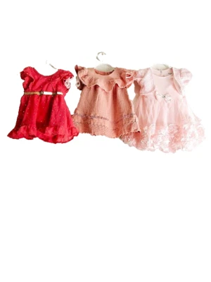 Lote de 3 Vestidos Rosa Nanette Lepore & Jessica Simpson Niñas Talla 24M-3T Foto 1 de 4