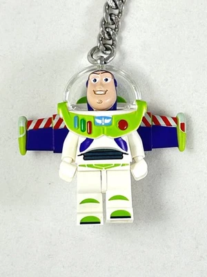 LEGO Toy Story Buzz Lightyear Llavero, 852849 Foto 1 de 3