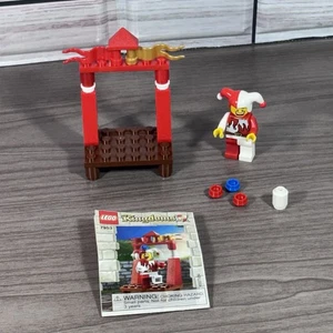 LEGO Kingdoms Jester (7953) 99% Complete With Instructions (missing 1 White Peg) - Picture 1 of 6