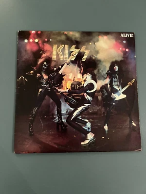 Kiss – Alive! 2 x 12" Vinyl 1975 Aussie Press VG+/VG+ RARE!! - Image 1 of 4
