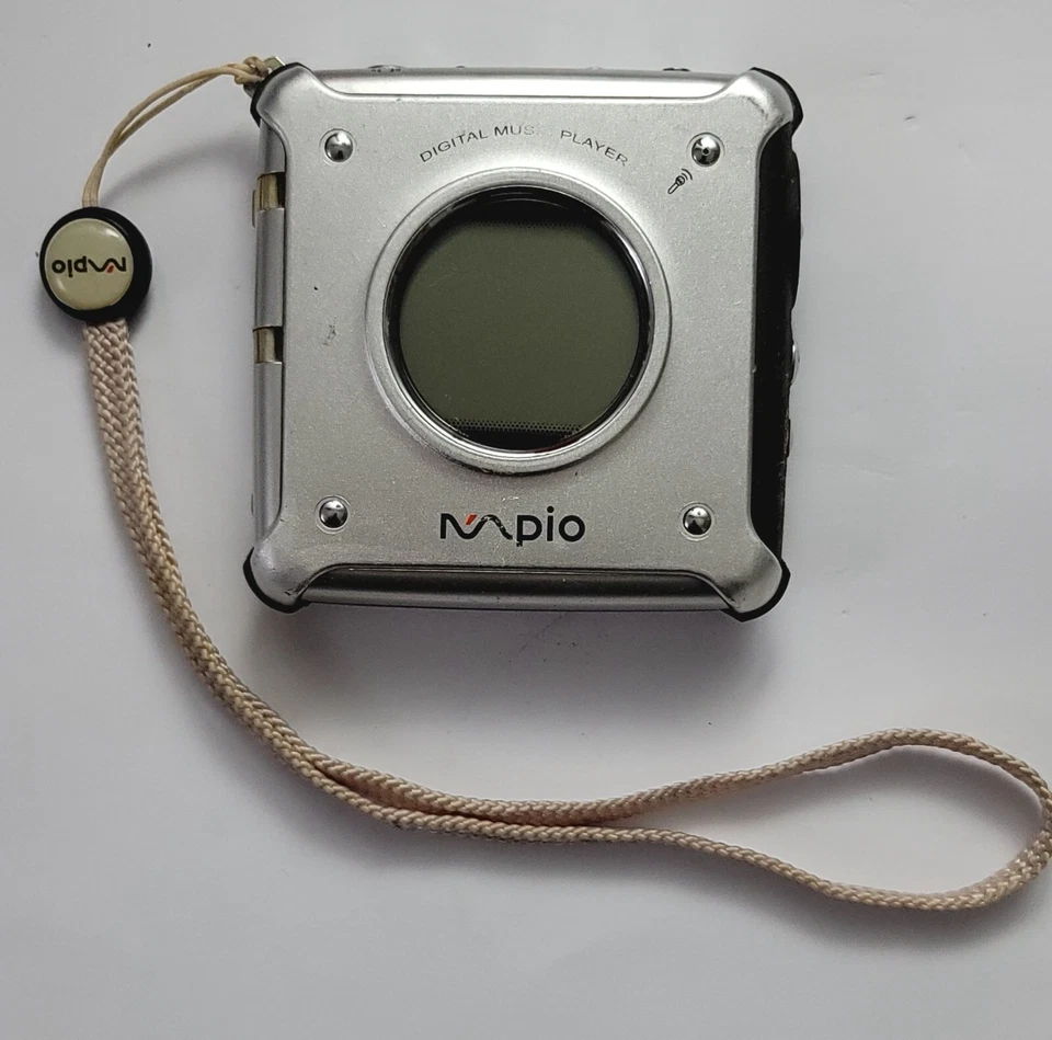 Reproductor de tarjetas multimedia inteligente Mpio DMG MP3 plateado 128 MB totalmente funcional Foto 1 de 4