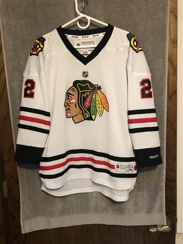 Reebok Chicago Blackhawks Duncan Keith #2 NHL Hockey Jersey Youth Sz L/XL Cover