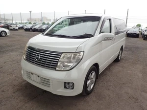 NISSAN ELGRAND XL 3.5 V6 PETROL AUTOMATIC 2005/55 ONLY 42,000 MILES 7 SEATER - Picture 1 of 23