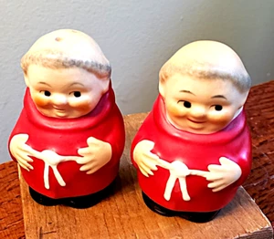Vintage Goebel Friar Cardinal Tuck red Monk salt & pepper shakers set W Germany - Picture 1 of 5