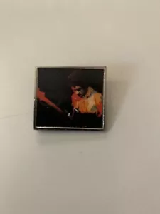 INSIGNIA DE BOTÓN PINBACK JIMI HENDRIX DE 1970 - Imagen 1 de 3