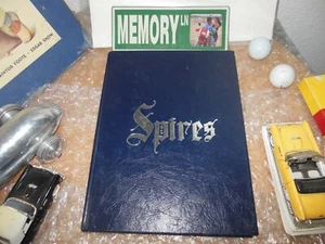 ORIGINAL 1992 GONZAGA UNIVERSITY YEARBOOK/ANNUAL/JOURNAL/SPOKANE, WASHINGTON - Imagen 1 de 1