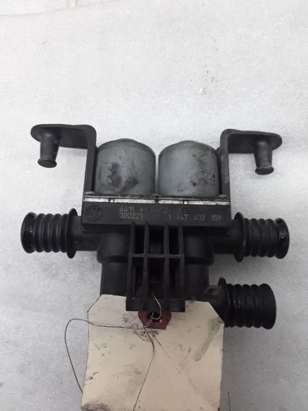 Válvula de control de calefacción agua BMW 525i 6411 2002 6906652-03 4-10-22P Foto 1 de 3