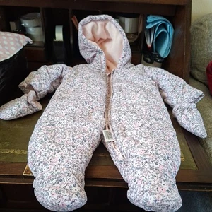 Primark Pramsuit 6-9 Months - Imagen 1 de 4
