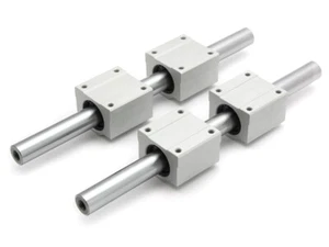 4 cuscinetti lineari SCE16UU + 2 alberi di precisione 16 mm, lunghezza 450 mm, filettatura M8x25 - Foto 1 di 1