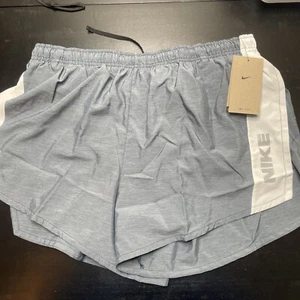Pantalones cortos para correr Nike 2022 Heritage Brief - forrados 4 pulgadas para hombre S entrenamiento DM4801-475 - Imagen 1 de 8