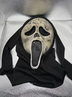 Fun World Zombie Ghost Face Mask Scream Costume Adult Black Shroud Horror Movie - Image 1 of 4