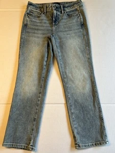 White House Black Market High rise sculpt straight Jeans Size 2P - Picture 1 of 9