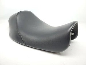 04-20 HARLEY SPORTSTER XL 883 1200 LEATHER BRAWLER SOLO SEAT CAFE RACER 52940-04 - Foto 1 di 12
