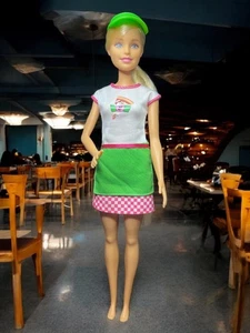 Barbie Pizza Chef Puppe im Original Kleid Karriere I Can Be 2015 - Bild 1 von 1