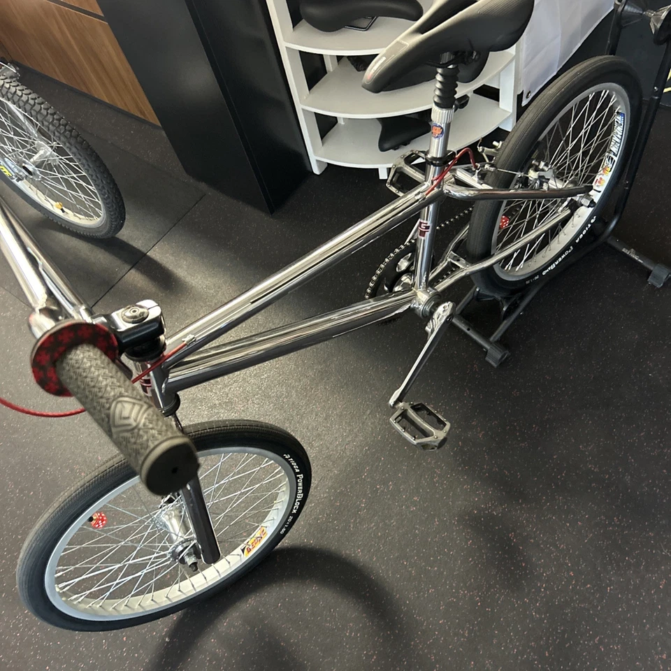 Гоночный велосипед GT FUELER 20 дюймов хром BMX  - Изображение 1 из 4