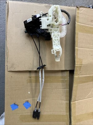 Actuador de cierre de puerta delantero derecho OEM 813102T030 para Kia Optima 11-13 Foto 1 de 4