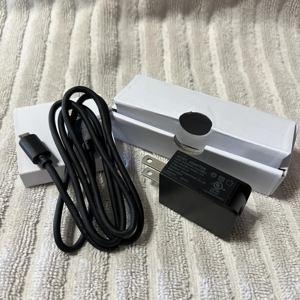 Genuine Barnes & Noble Nook Simple Touch / Glowlight Charger AC Adapter & USB - Image 1 of 2