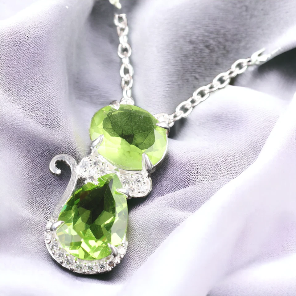 Colgante de piedras preciosas de circonita cúbica PERIDOTO natural de 1,16" pulgadas, plata de ley 925 Foto 1 de 4