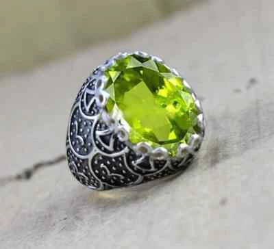 Solid 925 Sterling Silver AA Green Peridot Zircon Gemstone Partywear Men's Ring - Image 1 of 4