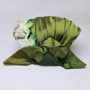Rare Vintage Original 1950s JANE MORGAN Green Satin Flower Skull Cap Hat Bes Ben - Picture 1 of 14