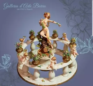 Porcellana di Capodimonte, il Giardinetto con nudo primavera. Centro Tavola. - Foto 1 di 12