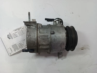 Compresor de aire acondicionado Chevrolet Silverado 1500 2015 6,2 L 12230896 Foto 1 de 4