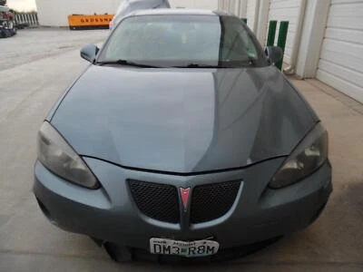 Conjunto de puerta trasera derecha usado lado trasero se adapta a: Pontiac Grand Prix 2006 trasero derecho Foto 1 de 4