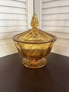 Plato de caramelo MCM ámbar de vidrio vintage con tapa Fairfield Anchor Hocking (A2) - Imagen 1 de 4