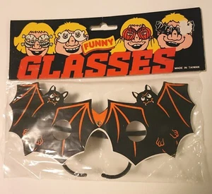 Gafas de fiesta de Halloween de colección murciélagos vampiro divertidas Taiwán de lote antiguo juguete de papel disfraz - Imagen 1 de 10