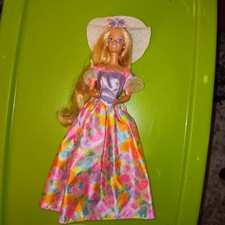  MATTEL 1990's Barbie doll in Original Outfit