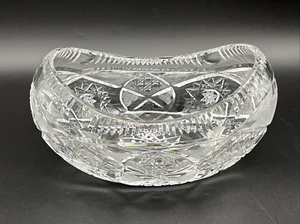 Cuenco ovalado de cristal de corte bohemio checo vintage de 8 1/2" con borde enrollado - Imagen 1 de 12