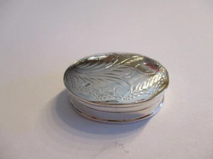 Scatola pillole argento sterling ovale incisa sulla parte superiore argento 925 lungo 1 1/4 - Foto 1 di 3
