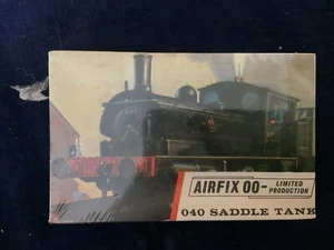 AIRFIX OO Scale Model Railway Kit 0-4-0 Saddle Tank Kit in Red Stripe In Box7937 - Picture 1 of 3