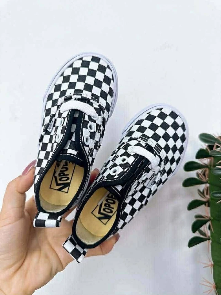 Zapatos para niños estilo VANS zapatos de skate sin cordones varios tamaños Foto 1 de 1