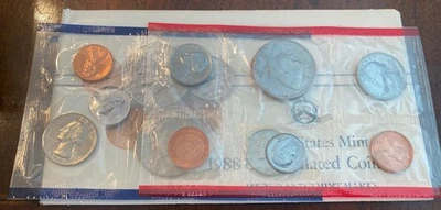 1988 US Uncirculated Mint Set with Both P & D Coins FV $1.82 - Image 1 of 3