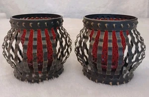  VINTAGE SCHWARZ METALL KÄFIG KERZENHALTER SET 2 ROT GLAS VOLTIVE MCM GOTHIC  - Bild 1 von 10
