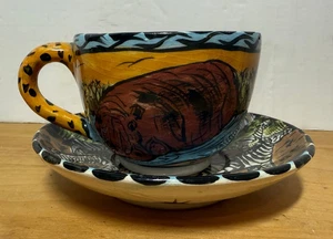 Taza y platillo pintados a mano Collen Ndlovu 2002 Victoria Falls Zimbabwe - Imagen 1 de 7