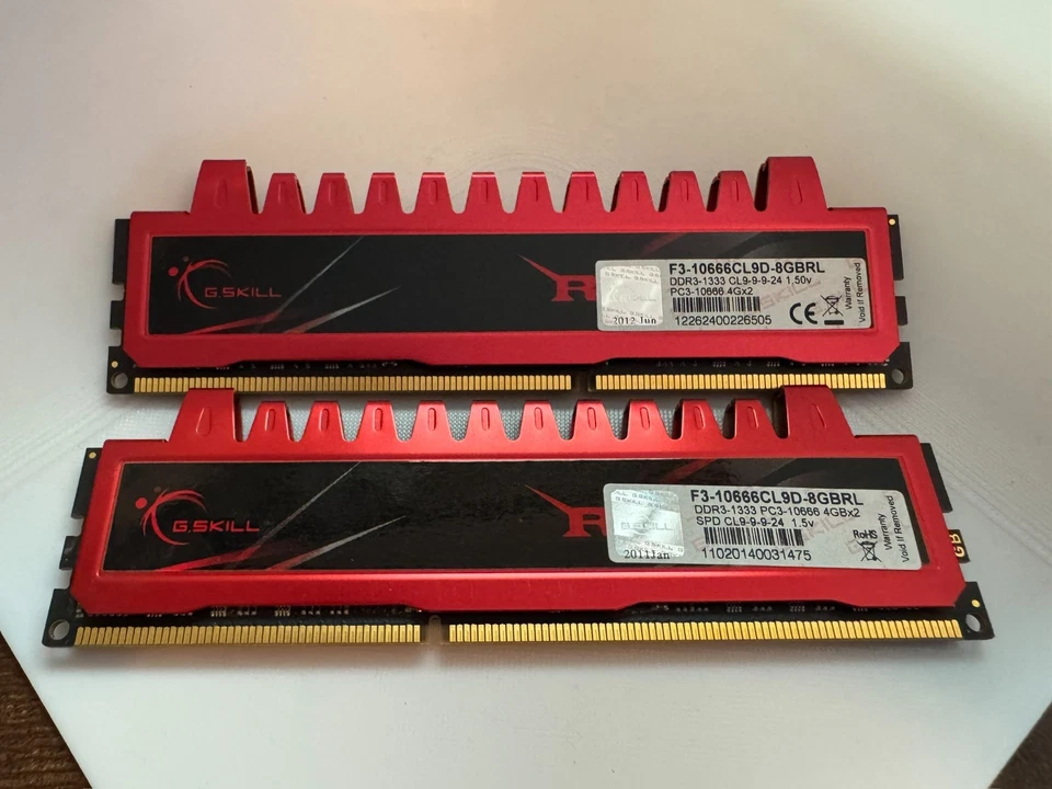 G.SKILL Ripjaws 8 GB Kit (2x4GB) PC3-10666 DDR3-1600 RAM (F3-10666CL9D-8GBRL) - Image 1 of 1