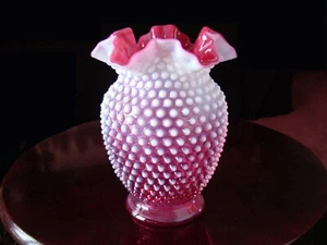 LARGE 8" ViNTaGe FENTON Rich Cranberry OPaLeSCeNT HoBNaiL Ruffled ArT GLaSs Vase - Picture 1 of 5