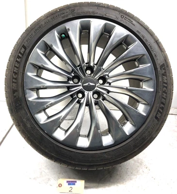 2017-2019 GENESIS G90 19x9.5 INCH REAR WHEEL RIM W/ 275/40/19 TIRE OEM. - Image 1 of 4