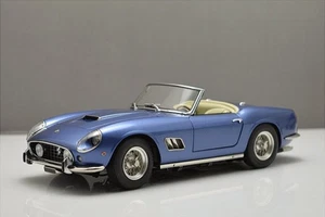 FERRARI 250 GT - California Spyder - perla azul hielo - King 1:64 - Imagen 1 de 6