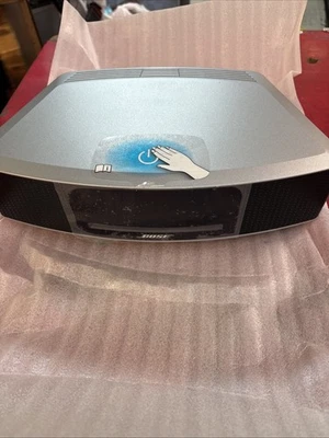 Bose Wave Music System IV Shelf Stereo System - Platinum Silver (737251-1310) - Image 1 of 4