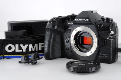Olympus OM-D E-M1 Mark III Black Mirrorless Camera Body [13,191 shots] From JP - Image 1 of 4