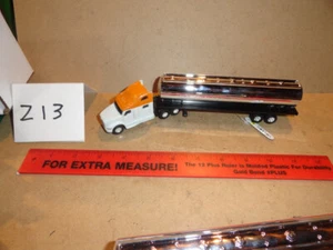 1/87 Ertl Semi Cab (orange/white) with Chrome Tanker (HO Scale) - Picture 1 of 2