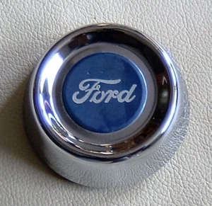 Vintage Ford Wheel Center Cap #200820 Original - Picture 1 of 3
